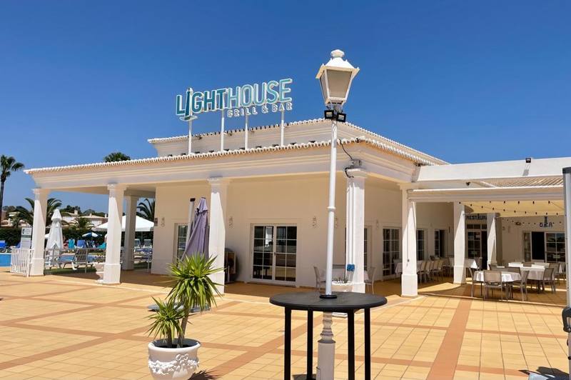 Lighthouse Poolbar, photo 2