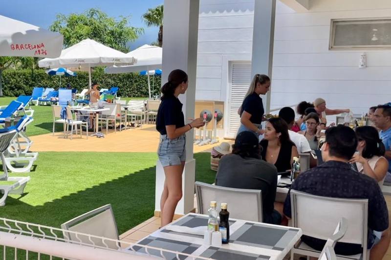 Lighthouse Poolbar, photo 5
