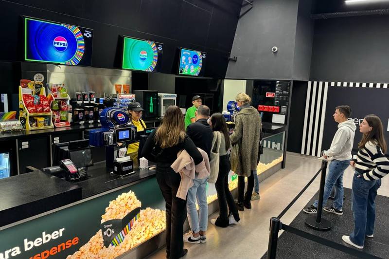 NOS cinema at Mar Shopping, photo 2