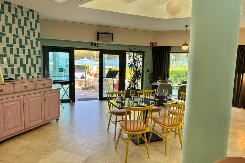 Poolbar restaurant Magnolia, photo 3