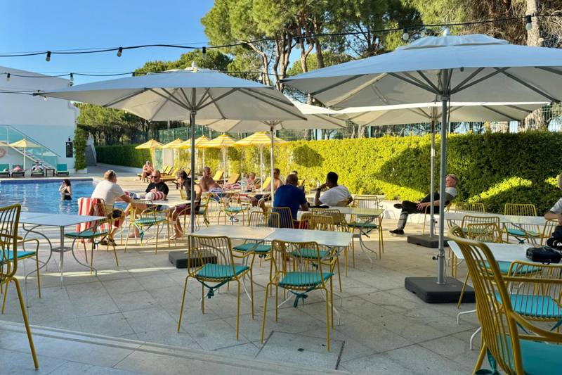 Poolbar restaurant Magnolia, photo 2