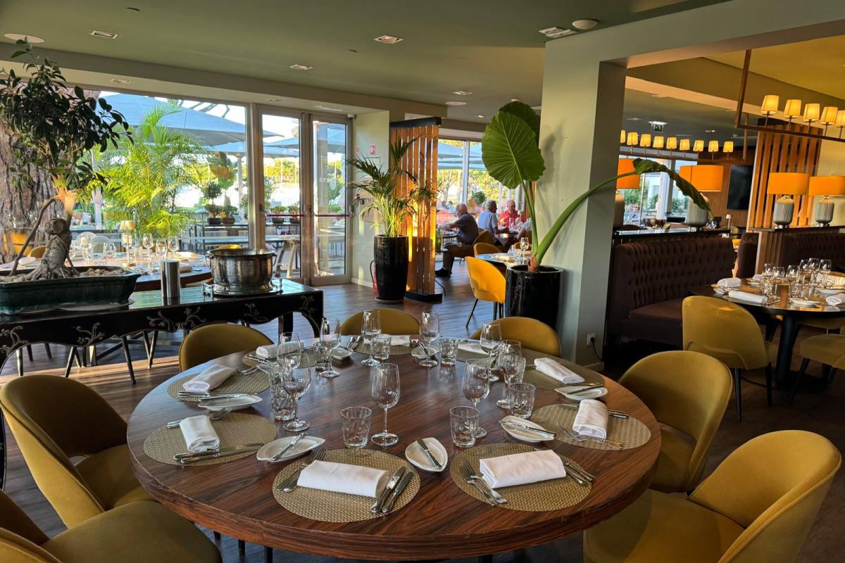Spikes Cocktailbar + Restaurant Vale do Lobo, Quarteira