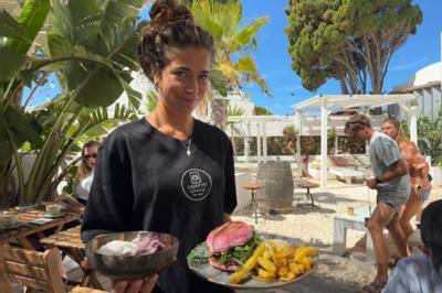 Laundry Lounge Cafe Sagres