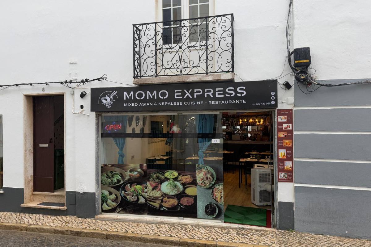 Momo Asian And Nepalese Restaurant Lagos, Algarve