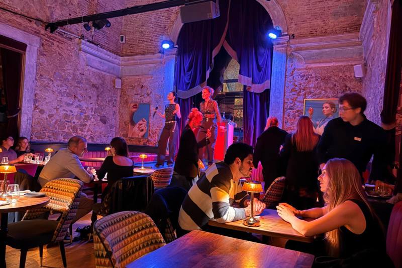 A Parisian Cabaret Night in Minibar, photo 3
